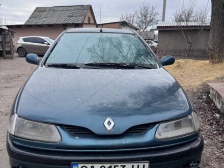 Зелений Рено Лагуна, об'ємом двигуна 2 л та пробігом 200 тис. км за 1800 $, фото 1 на Automoto.ua