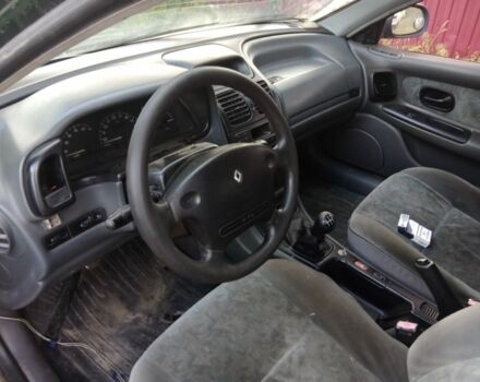 Зеленый Рено Лагуна, объемом двигателя 2.2 л и пробегом 111 тыс. км за 800 $, фото 1 на Automoto.ua