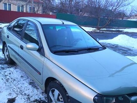 Рено Лагуна 1998 в Синельниковом на Automoto.ua Зеленый Рено Лагуна, объемом двигателя 16 л и пробегом 290 тыс. км за 3000 $, фото 1 на Automoto.ua