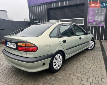 Зелений Рено Лагуна, об'ємом двигуна 2 л та пробігом 381 тис. км за 2350 $, фото 1 на Automoto.ua