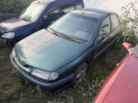 Зелений Рено Лагуна, об'ємом двигуна 2 л та пробігом 555 тис. км за 675 $, фото 1 на Automoto.ua