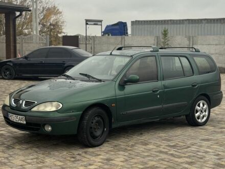 Рено Лагуна 2001 в Одессе на Automoto.ua Зеленый Рено Лагуна, объемом двигателя 1.9 л и пробегом 350 тыс. км за 1500 $, фото 1 на Automoto.ua