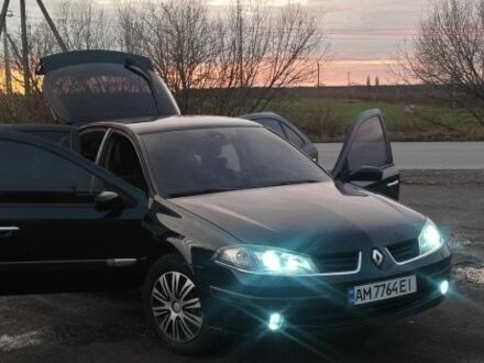 Зелений Рено Лагуна, об'ємом двигуна 2 л та пробігом 243 тис. км за 4800 $, фото 1 на Automoto.ua