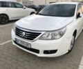 Білий Рено Латітьюд, об'ємом двигуна 2 л та пробігом 162 тис. км за 6201 $, фото 1 на Automoto.ua