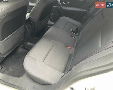 Білий Рено Латітьюд, об'ємом двигуна 2 л та пробігом 185 тис. км за 7250 $, фото 26 на Automoto.ua