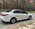 Белый Рено Латитьюд, объемом двигателя 2 л и пробегом 185 тыс. км за 6999 $, фото 3 на Automoto.ua