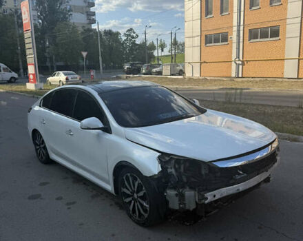 Білий Рено Латітьюд, об'ємом двигуна 2.5 л та пробігом 180 тис. км за 3100 $, фото 17 на Automoto.ua