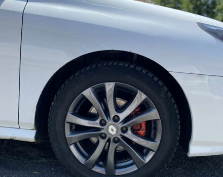 Белый Рено Латитьюд, объемом двигателя 2 л и пробегом 195 тыс. км за 8500 $, фото 10 на Automoto.ua