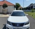Белый Рено Латитьюд, объемом двигателя 2 л и пробегом 197 тыс. км за 7750 $, фото 1 на Automoto.ua