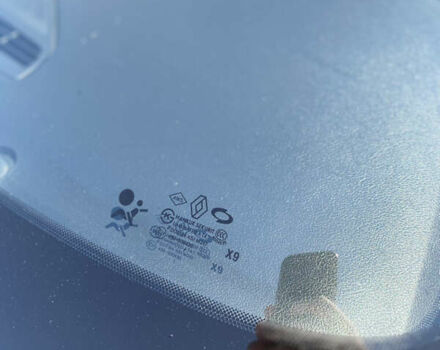 Белый Рено Латитьюд, объемом двигателя 2 л и пробегом 195 тыс. км за 8500 $, фото 11 на Automoto.ua