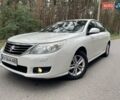 Белый Рено Латитьюд, объемом двигателя 2 л и пробегом 185 тыс. км за 7200 $, фото 2 на Automoto.ua