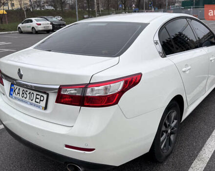 Білий Рено Латітьюд, об'ємом двигуна 2 л та пробігом 202 тис. км за 7900 $, фото 8 на Automoto.ua