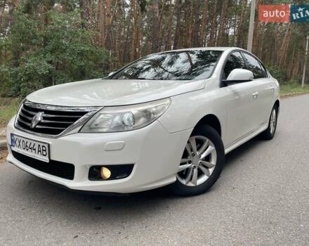 Білий Рено Латітьюд, об'ємом двигуна 2 л та пробігом 185 тис. км за 7250 $, фото 2 на Automoto.ua