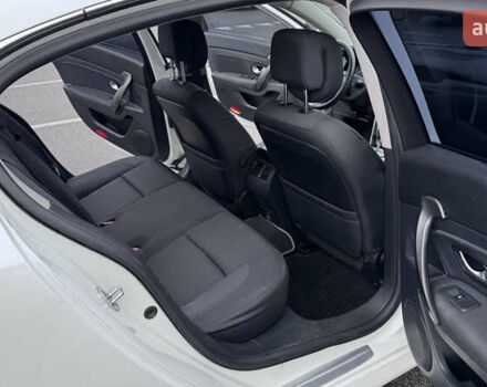 Білий Рено Латітьюд, об'ємом двигуна 2 л та пробігом 202 тис. км за 7900 $, фото 14 на Automoto.ua