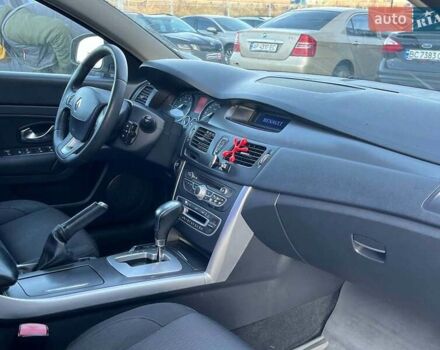 Белый Рено Латитьюд, объемом двигателя 2 л и пробегом 187 тыс. км за 7290 $, фото 25 на Automoto.ua