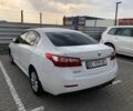 Білий Рено Латітьюд, об'ємом двигуна 2 л та пробігом 162 тис. км за 6201 $, фото 5 на Automoto.ua