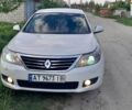 Белый Рено Латитьюд, объемом двигателя 2 л и пробегом 286 тыс. км за 8999 $, фото 130 на Automoto.ua