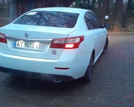 Белый Рено Латитьюд, объемом двигателя 2 л и пробегом 286 тыс. км за 9566 $, фото 6 на Automoto.ua