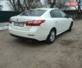 Білий Рено Латітьюд, об'ємом двигуна 2 л та пробігом 259 тис. км за 7300 $, фото 5 на Automoto.ua