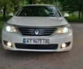 Білий Рено Латітьюд, об'ємом двигуна 2 л та пробігом 309 тис. км за 9209 $, фото 52 на Automoto.ua