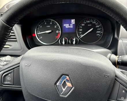 Белый Рено Латитьюд, объемом двигателя 2 л и пробегом 200 тыс. км за 7800 $, фото 9 на Automoto.ua