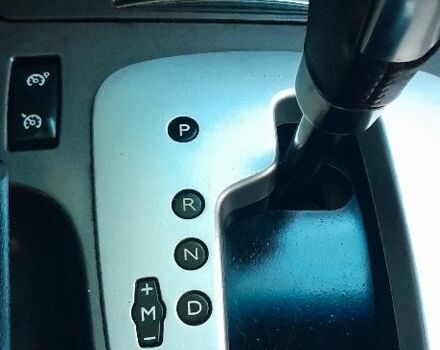 Белый Рено Латитьюд, объемом двигателя 2 л и пробегом 286 тыс. км за 9566 $, фото 18 на Automoto.ua