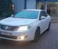 Белый Рено Латитьюд, объемом двигателя 2 л и пробегом 286 тыс. км за 9566 $, фото 12 на Automoto.ua