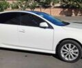 Белый Рено Латитьюд, объемом двигателя 2.5 л и пробегом 210 тыс. км за 8800 $, фото 2 на Automoto.ua