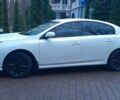 Белый Рено Латитьюд, объемом двигателя 2 л и пробегом 286 тыс. км за 9566 $, фото 2 на Automoto.ua
