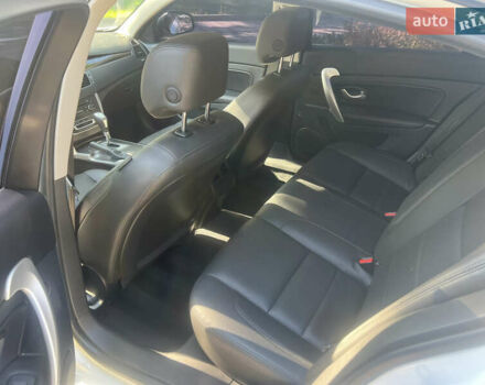 Белый Рено Латитьюд, объемом двигателя 2 л и пробегом 43 тыс. км за 14999 $, фото 42 на Automoto.ua