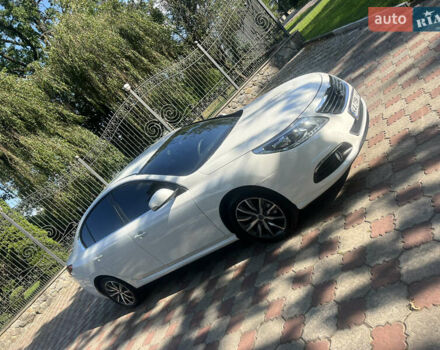 Белый Рено Латитьюд, объемом двигателя 2 л и пробегом 43 тыс. км за 14999 $, фото 9 на Automoto.ua