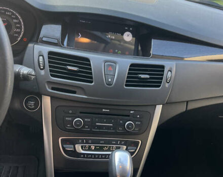 Белый Рено Латитьюд, объемом двигателя 2 л и пробегом 43 тыс. км за 14999 $, фото 73 на Automoto.ua