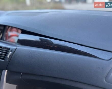 Білий Рено Латітьюд, об'ємом двигуна 2 л та пробігом 45 тис. км за 12800 $, фото 49 на Automoto.ua