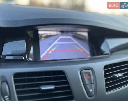 Білий Рено Латітьюд, об'ємом двигуна 2 л та пробігом 45 тис. км за 12800 $, фото 23 на Automoto.ua