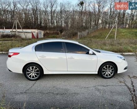 Білий Рено Латітьюд, об'ємом двигуна 2 л та пробігом 45 тис. км за 12800 $, фото 6 на Automoto.ua