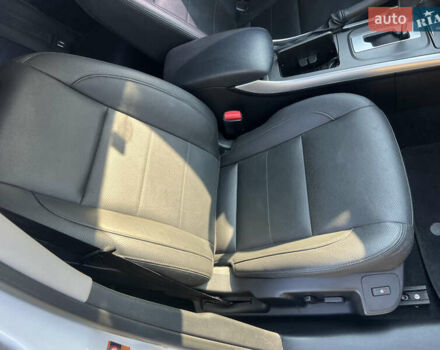 Белый Рено Латитьюд, объемом двигателя 2 л и пробегом 43 тыс. км за 14999 $, фото 66 на Automoto.ua