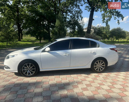 Белый Рено Латитьюд, объемом двигателя 2 л и пробегом 43 тыс. км за 14999 $, фото 28 на Automoto.ua