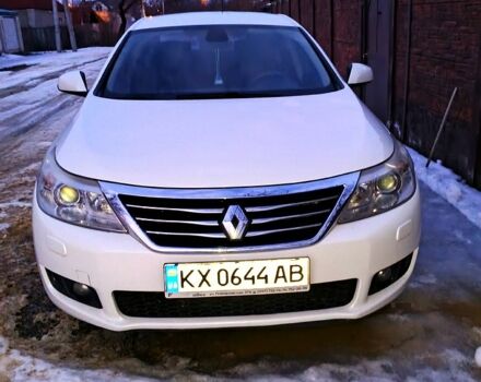 Білий Рено Латітьюд, об'ємом двигуна 2 л та пробігом 19000 тис. км за 8500 $, фото 1 на Automoto.ua
