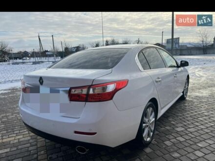 Рено Латітьюд 2011 у Хмельницькому на Automoto.ua Білий Рено Латітьюд, об'ємом двигуна 2 л та пробігом 260 тис. км за 7200 $, фото 1 на Automoto.ua