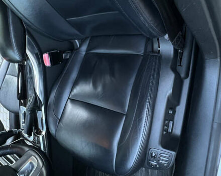 Черный Рено Латитьюд, объемом двигателя 2.5 л и пробегом 198 тыс. км за 9999 $, фото 48 на Automoto.ua