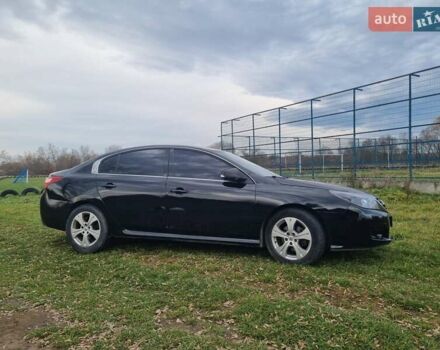 Черный Рено Латитьюд, объемом двигателя 2 л и пробегом 308 тыс. км за 9000 $, фото 1 на Automoto.ua