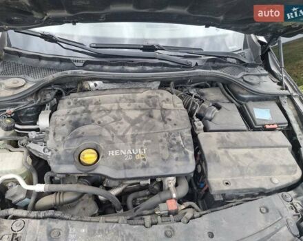 Черный Рено Латитьюд, объемом двигателя 2 л и пробегом 308 тыс. км за 9000 $, фото 17 на Automoto.ua