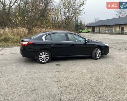 Черный Рено Латитьюд, объемом двигателя 2.5 л и пробегом 306 тыс. км за 6300 $, фото 6 на Automoto.ua