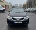 Черный Рено Латитьюд, объемом двигателя 2 л и пробегом 198 тыс. км за 6000 $, фото 1 на Automoto.ua