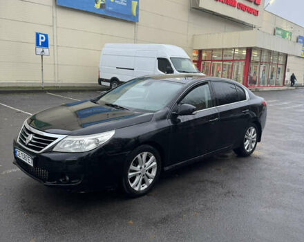 Черный Рено Латитьюд, объемом двигателя 2 л и пробегом 198 тыс. км за 6000 $, фото 7 на Automoto.ua