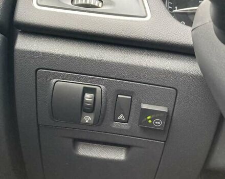 Черный Рено Латитьюд, объемом двигателя 2.5 л и пробегом 306 тыс. км за 6300 $, фото 24 на Automoto.ua