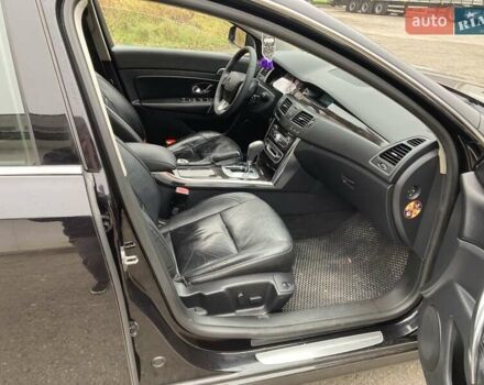 Черный Рено Латитьюд, объемом двигателя 2.5 л и пробегом 306 тыс. км за 6300 $, фото 23 на Automoto.ua