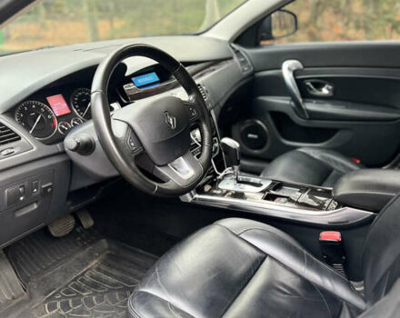 Черный Рено Латитьюд, объемом двигателя 2.5 л и пробегом 114 тыс. км за 11700 $, фото 18 на Automoto.ua