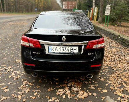 Черный Рено Латитьюд, объемом двигателя 2.5 л и пробегом 114 тыс. км за 11700 $, фото 19 на Automoto.ua