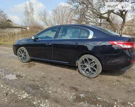 Черный Рено Латитьюд, объемом двигателя 2 л и пробегом 450 тыс. км за 10000 $, фото 2 на Automoto.ua
